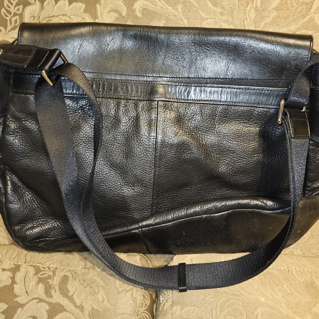 Tumi Laptops Bag